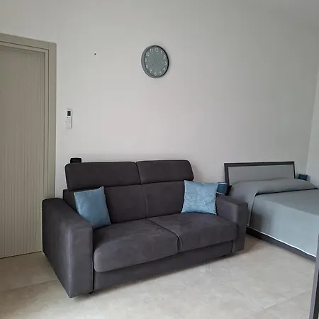 Emyfrancesco House