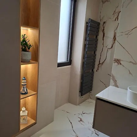 Emyfrancesco House בית נופש *