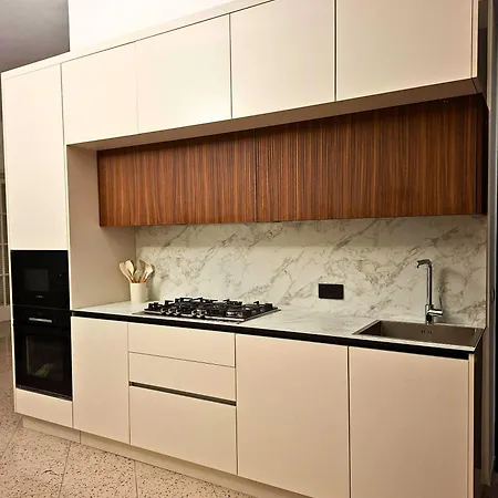 Emyfrancesco House