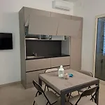 Semesterbostad Emyfrancesco House