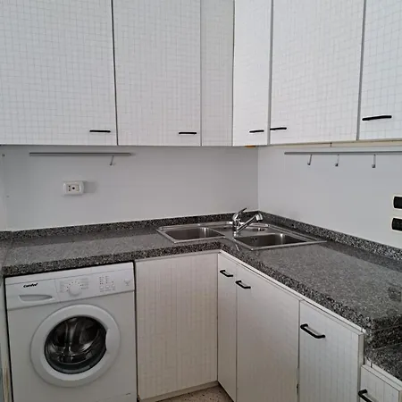 Emyfrancesco House Semesterbostad Porto Cesareo