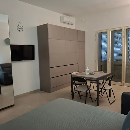 Emyfrancesco House *